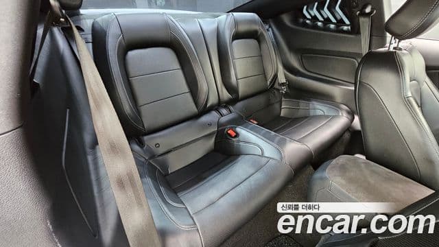 Ford Mustang купе, 2019 12