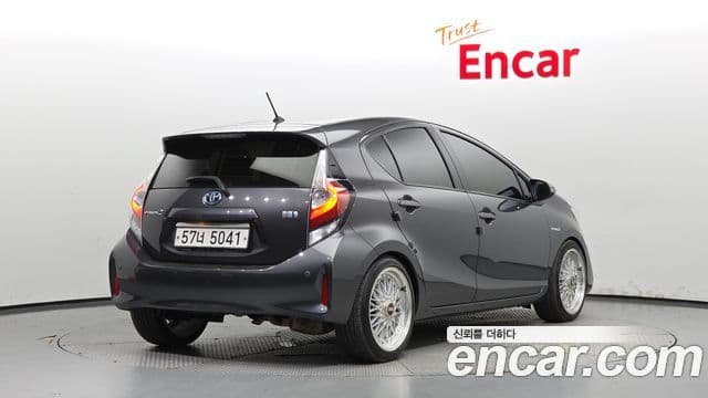 Toyota 프리우스 C, 2018 2