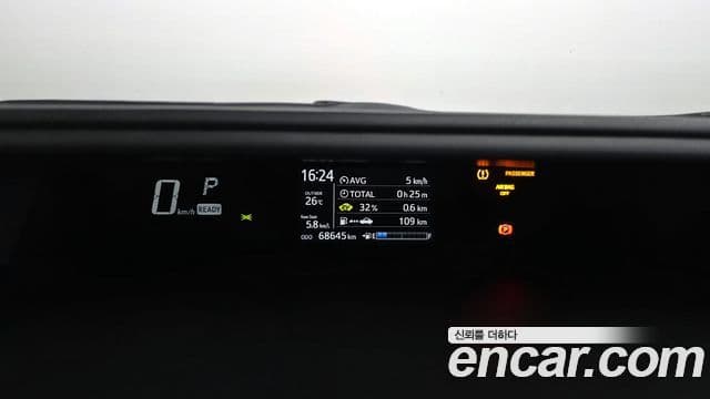 Toyota 프리우스 C, 2018 8