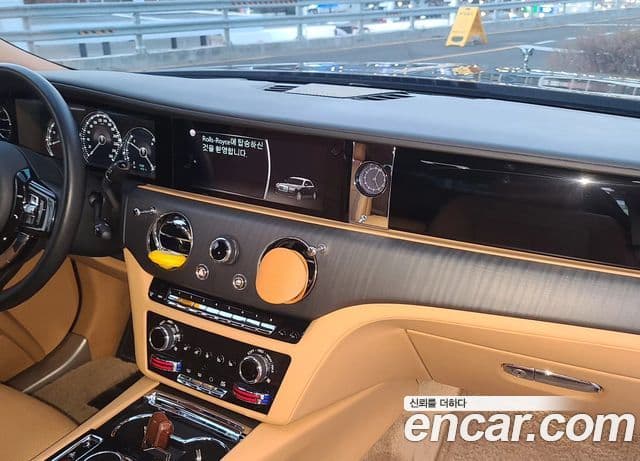 Rolls-Royce 고스트 2세대 6.7 EWB V12, 2021 8