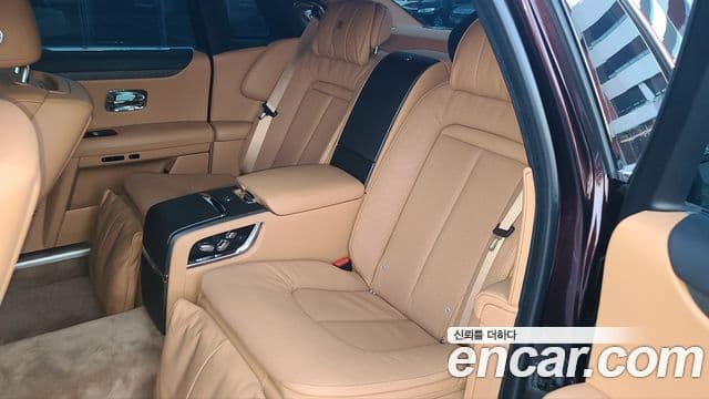 Rolls-Royce 고스트 2세대 6.7 EWB V12, 2021 11
