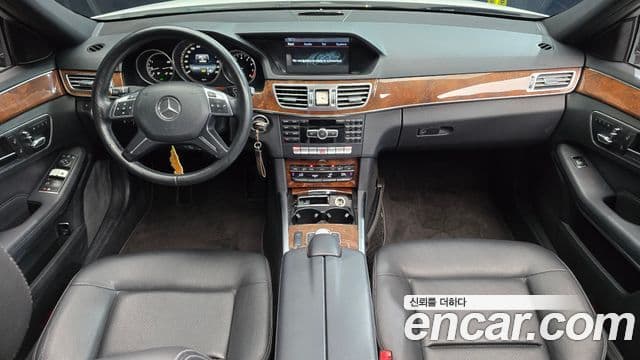 Mercedes-Benz E-класс W212 E200 Elegance, 2014 7