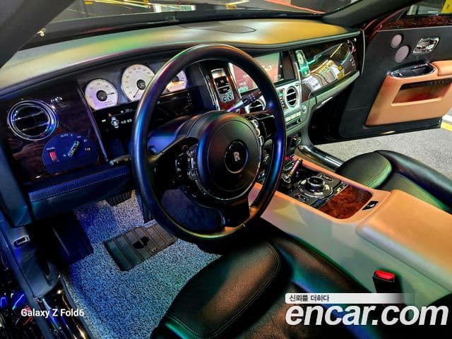 Rolls-Royce 고스트 6.6 EWB V12, 2016 9