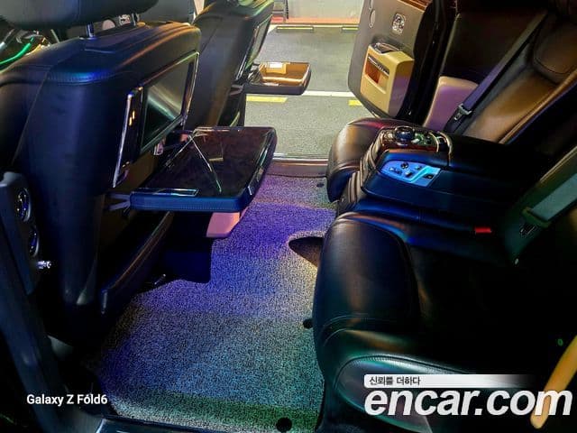 Rolls-Royce 고스트 6.6 EWB V12, 2016 11