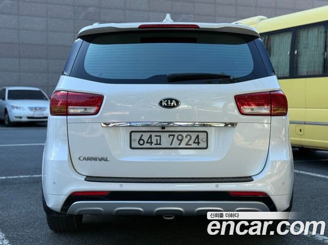 Kia All New Carnival Luxury, 2017 все фото