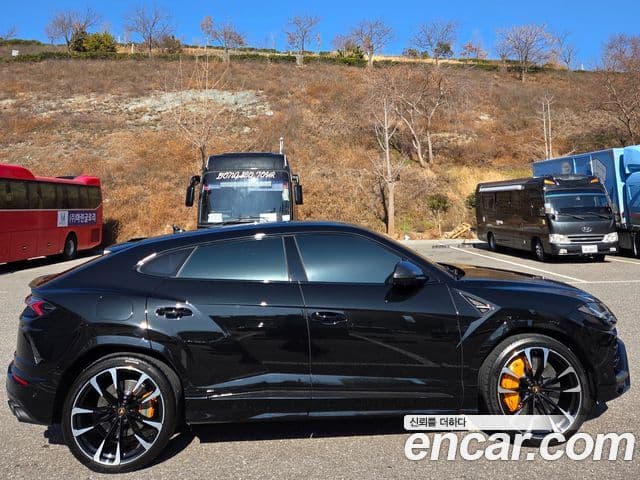 Lamborghini Urus 4.0 V8, 2021 3