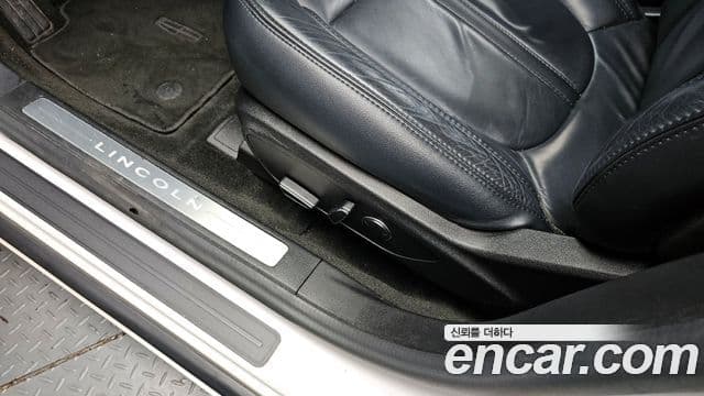 Lincoln New MKZ 2세대, 2016 18