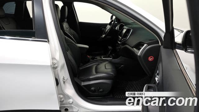 Jeep Cherokee(KL) 2.4 Longitude high AWD, 2017 11