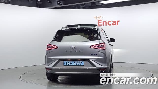 Hyundai NEXO Premium, 2023 4