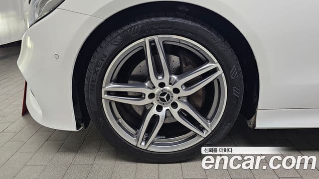 Mercedes-Benz E-класс W213 E220d купе, 2020 все фото