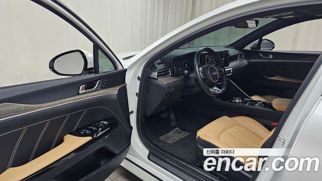 Kia K5 3세대 Signature, 2023 10