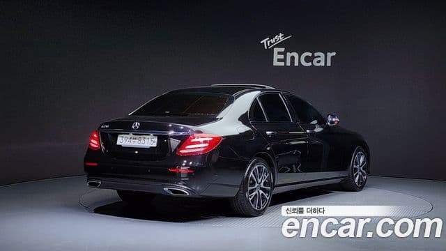 Mercedes-Benz E-класс W213 Avantgarde, 2020 2