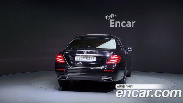 Mercedes-Benz E-класс W213 Avantgarde, 2020 4
