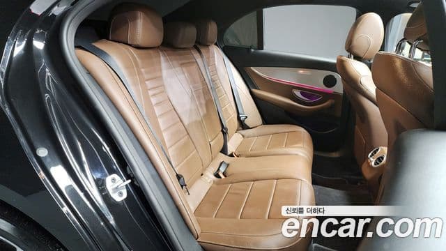 Mercedes-Benz E-класс W213 Avantgarde, 2020 12