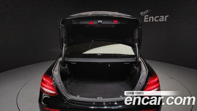 Mercedes-Benz E-класс W213 Avantgarde, 2020 20