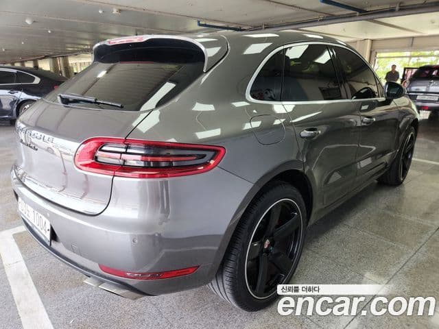 Porsche Macan 95B, 2015 2