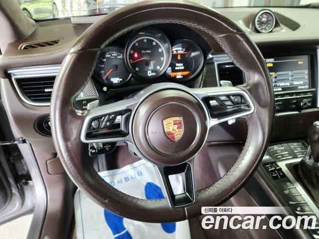 Porsche Macan 95B, 2015 7