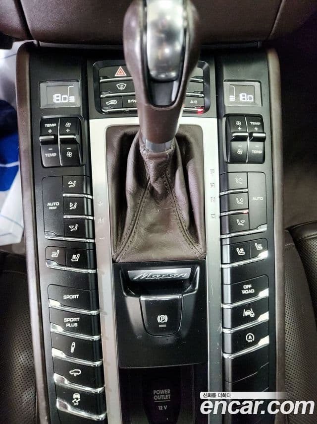 Porsche Macan 95B, 2015 9