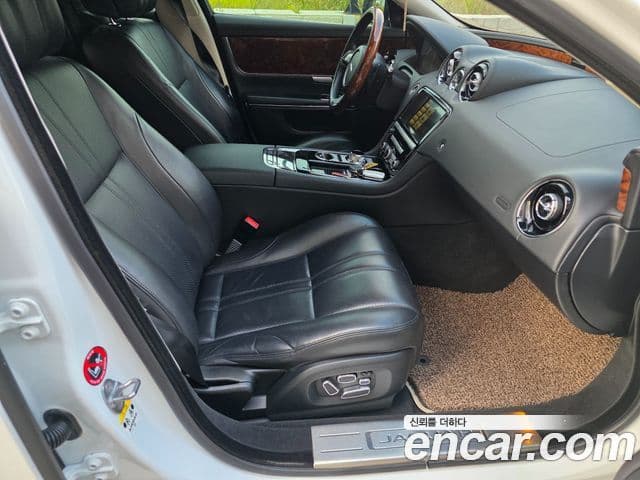 Jaguar All New XJ X351, 2015 15