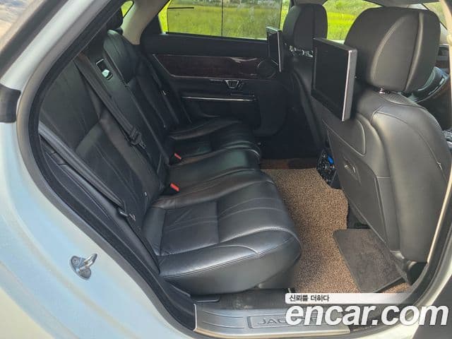 Jaguar All New XJ X351, 2015 17