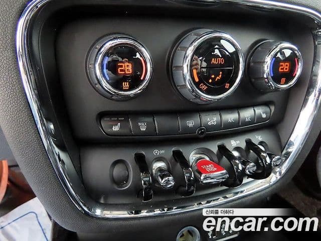 Mini Cooper D 클럽맨 2세대, 2017 12