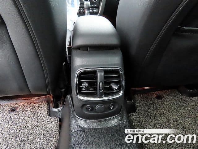 Mini Cooper D 클럽맨 2세대, 2017 15