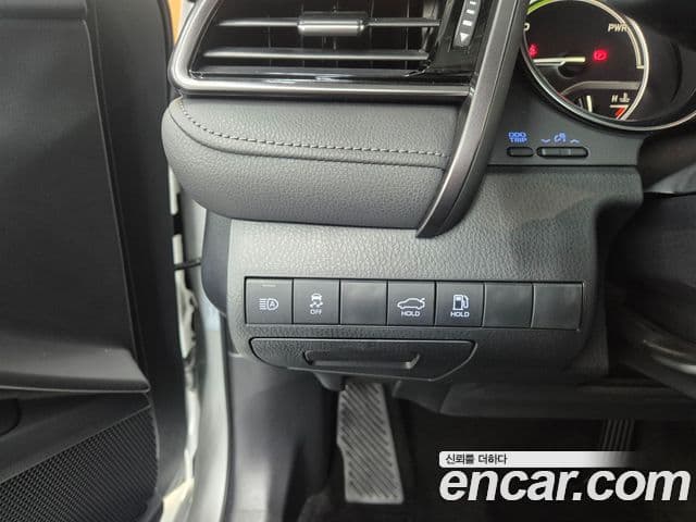 Toyota 캠리 (XV70) 2.5 LE гибрид, 2024 13