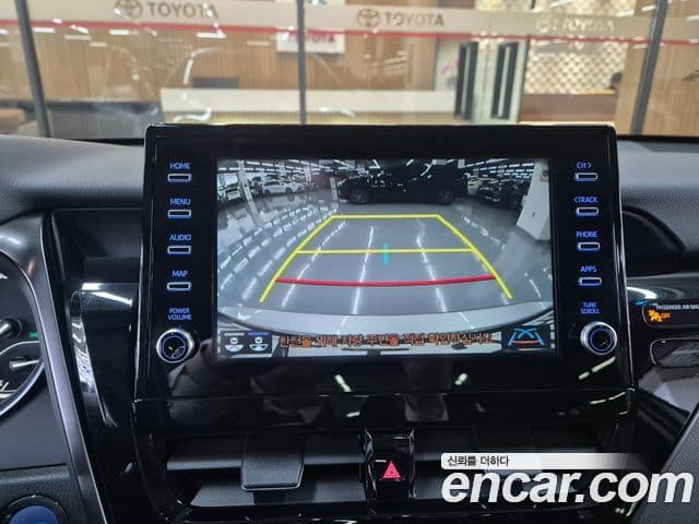 Toyota 캠리 (XV70) 2.5 LE гибрид, 2024 15