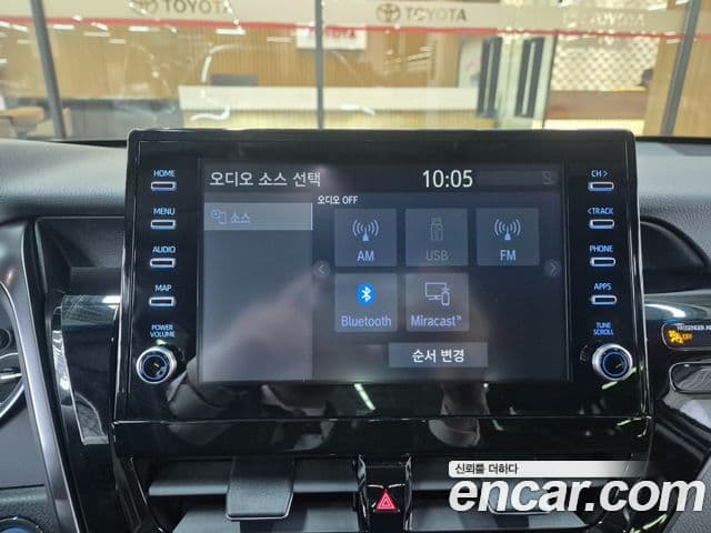 Toyota 캠리 (XV70) 2.5 LE гибрид, 2024 16