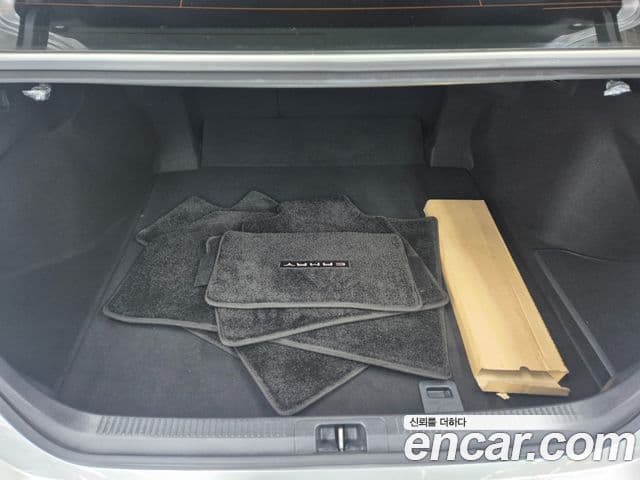 Toyota 캠리 (XV70) 2.5 LE гибрид, 2024 18