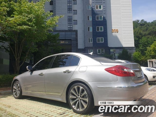 Hyundai Genesis Special, 2014 2