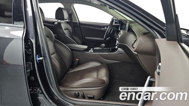 Kia 스팅어 Platinum, 2018 10