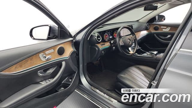 Mercedes-Benz E-класс W213 Exclusive, 2018 10