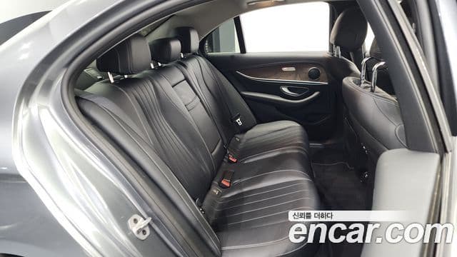 Mercedes-Benz E-класс W213 Exclusive, 2018 12