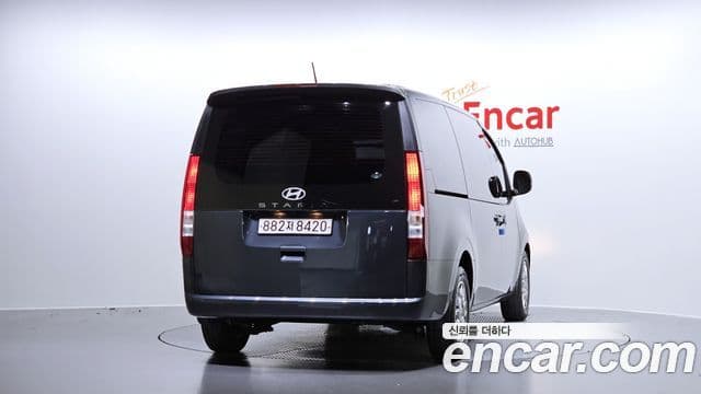 Hyundai Staria Modern, 2025 4