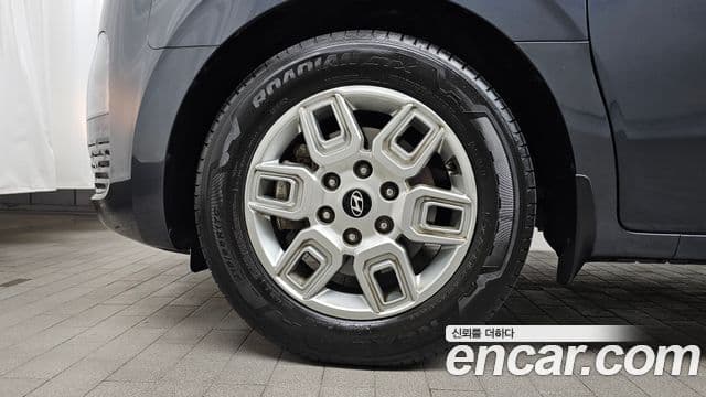 Hyundai Staria Modern, 2025 все фото