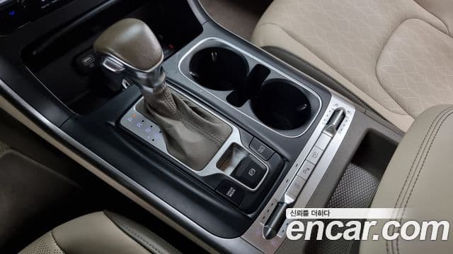 Kia Carnival 4세대 изменение конструкции(LPG), 2021 9