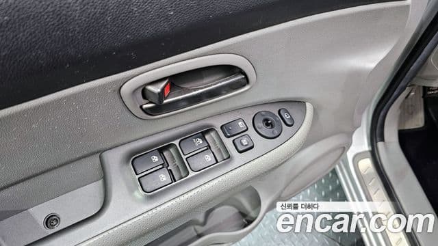 Kia 뉴카렌스 топовая версия, 2008 16