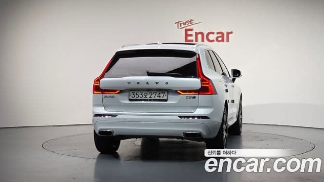 Volvo XC60 2세대 D5 Inscription, 2020 4