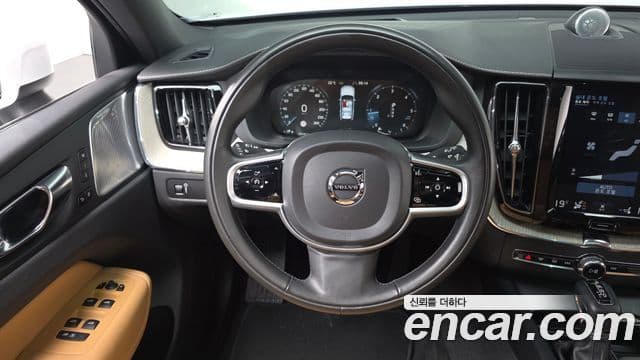 Volvo XC60 2세대 D5 Inscription, 2020 13