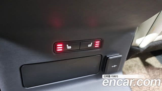 Land Rover Range Rover Velar 2.0 P250 R-Dynamic SE, 2023 19