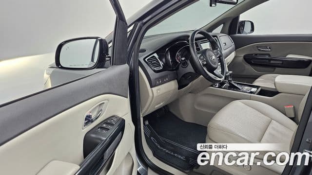 Kia All New Carnival Prestige, 2018 11