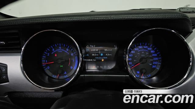 Ford Mustang GT кабриолет, 2017 8