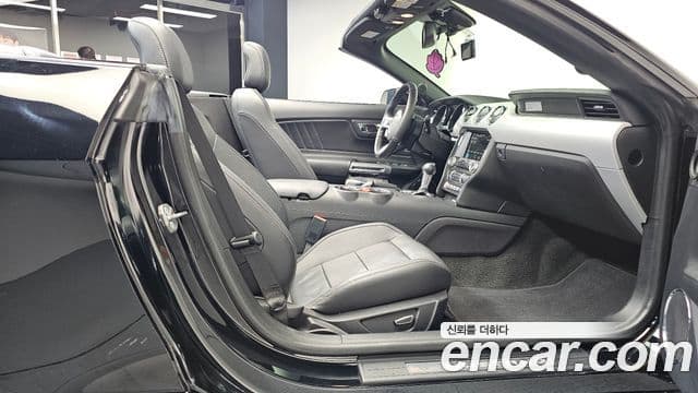 Ford Mustang GT кабриолет, 2017 11