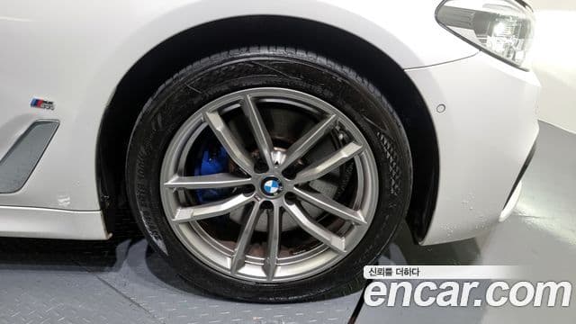 BMW 5시리즈 (G30) 530e M Sport, 2020 все фото