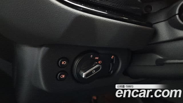 Mini Cooper D 클럽맨 2세대, 2017 14