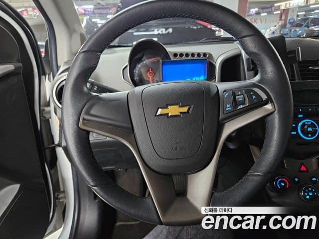 Chevrolet(GM대우) 아베오 хэтчбек топовая версия, 2012 7