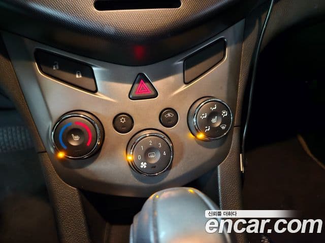 Chevrolet(GM대우) 아베오 хэтчбек топовая версия, 2012 10