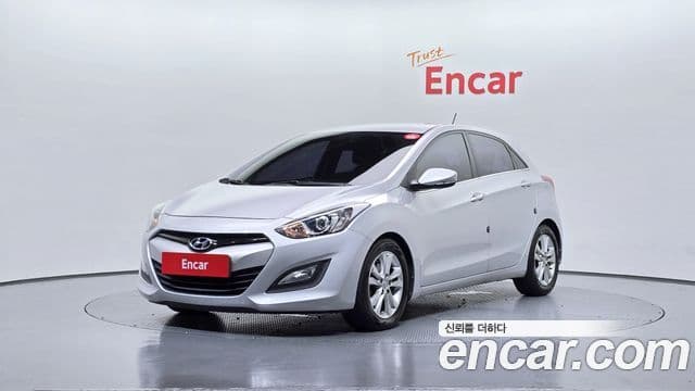 Hyundai i30(новый кузов / новое поколение) дизель 1.6 VGT Unique, 2012 1