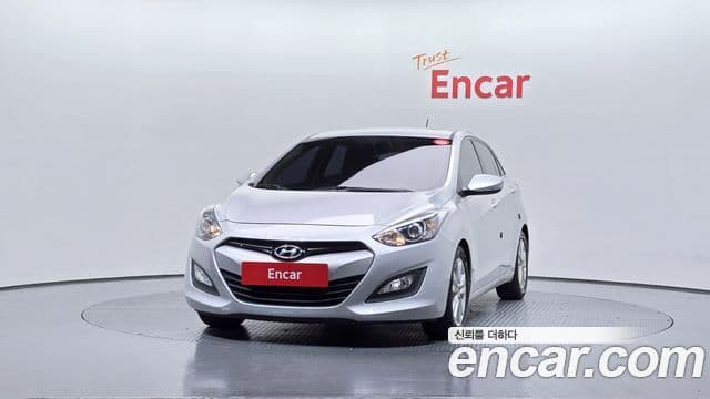 Hyundai i30(новый кузов / новое поколение) дизель 1.6 VGT Unique, 2012 3